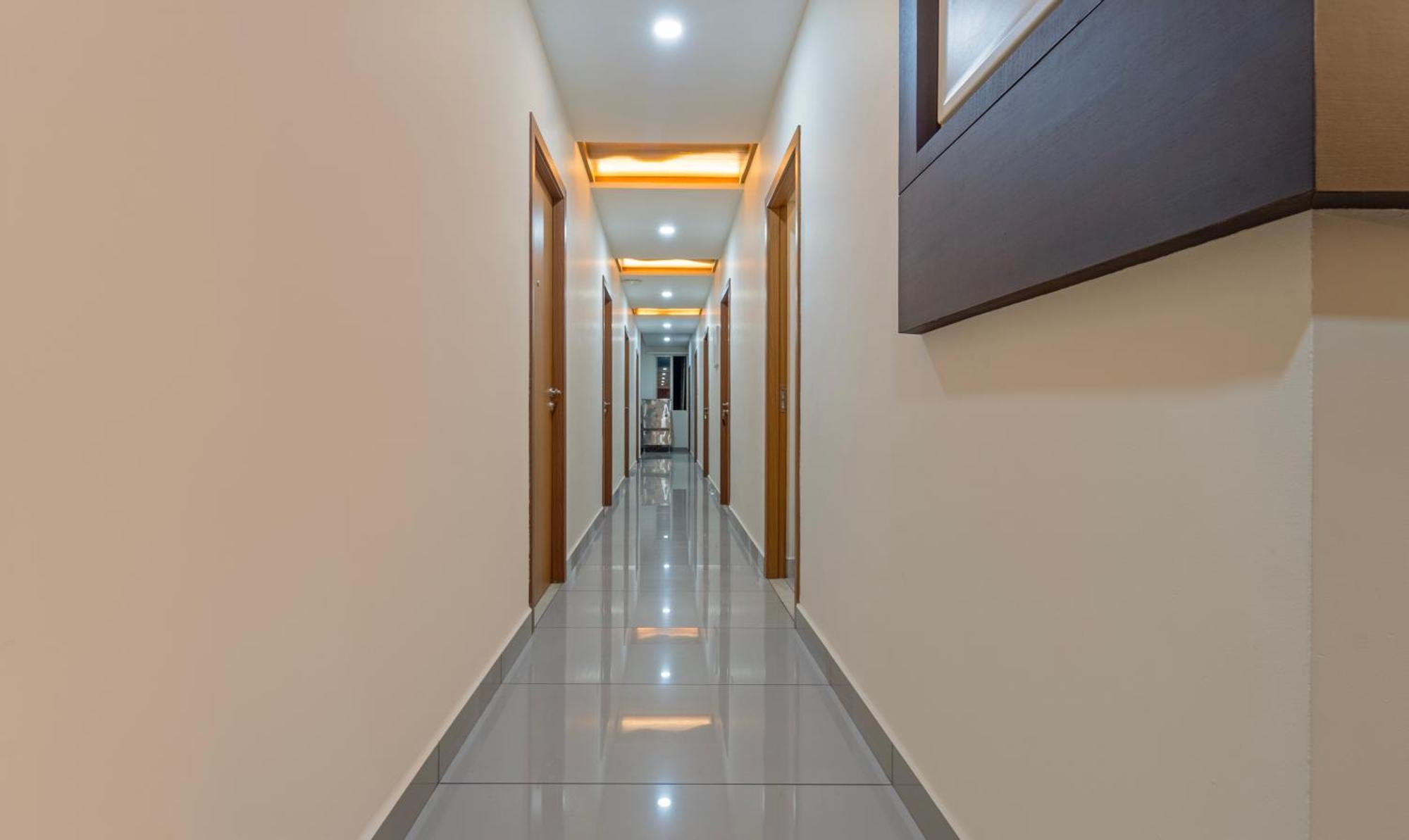 Itsy Hotels Avani Stays, Vyttila, Kochi Bagian luar foto